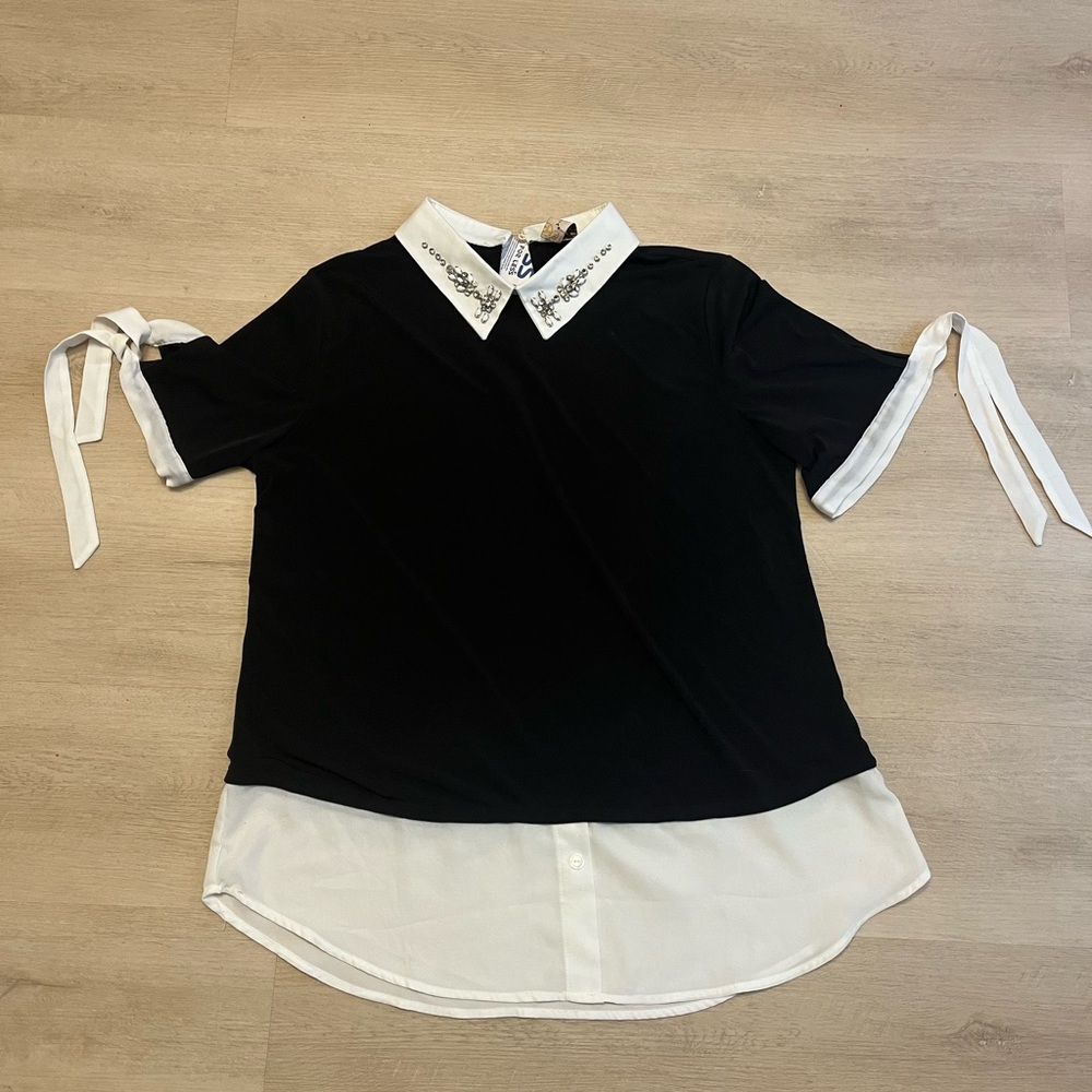 Misia Black and White Button Down Top with Peter Pan Collar
